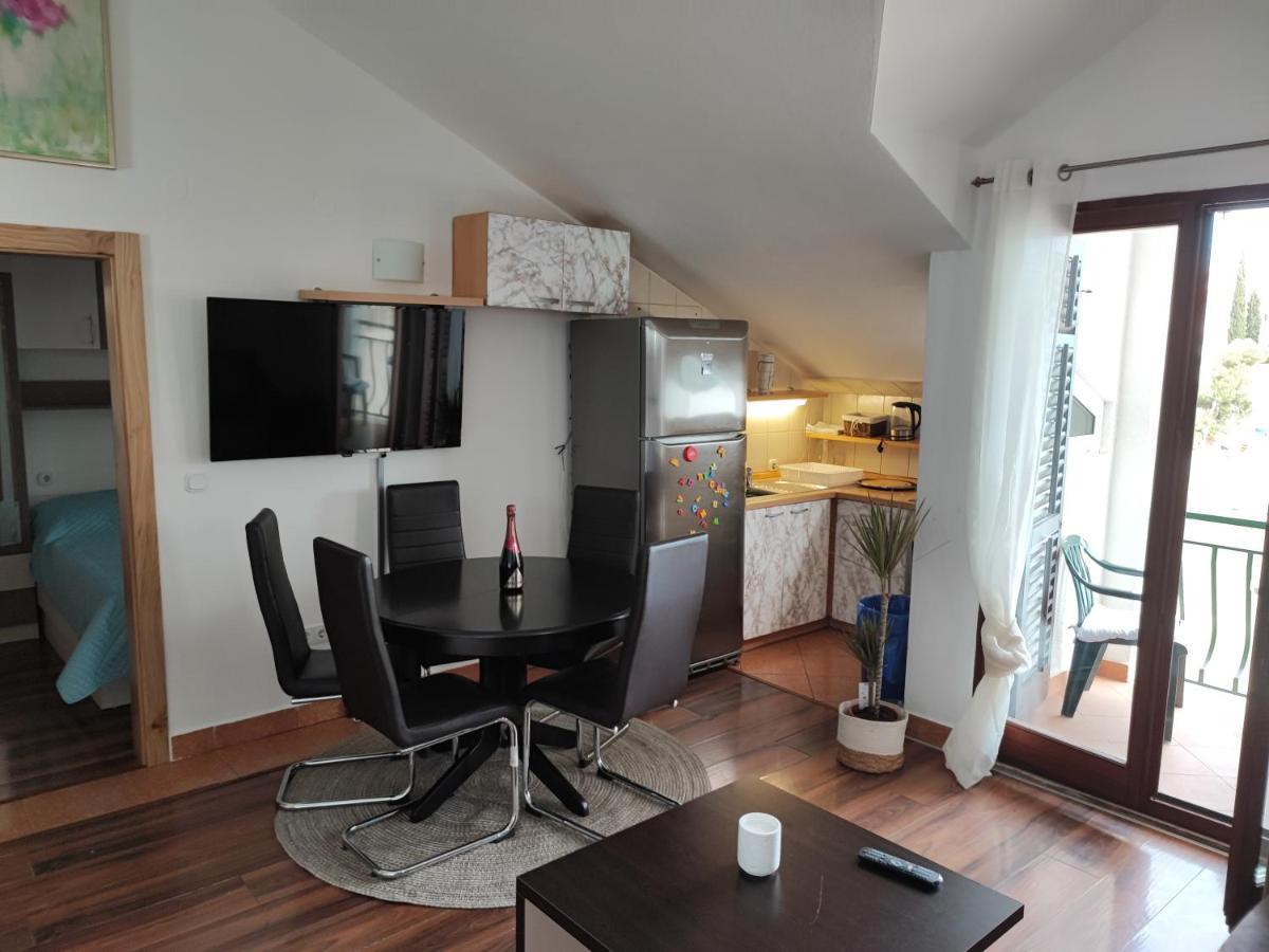 Apartments Villa Kresic Неум Екстериор снимка