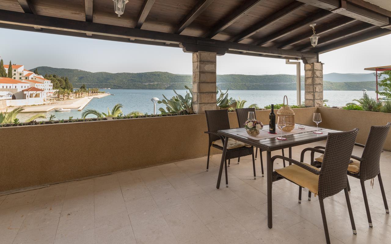 Apartments Villa Kresic Неум Екстериор снимка