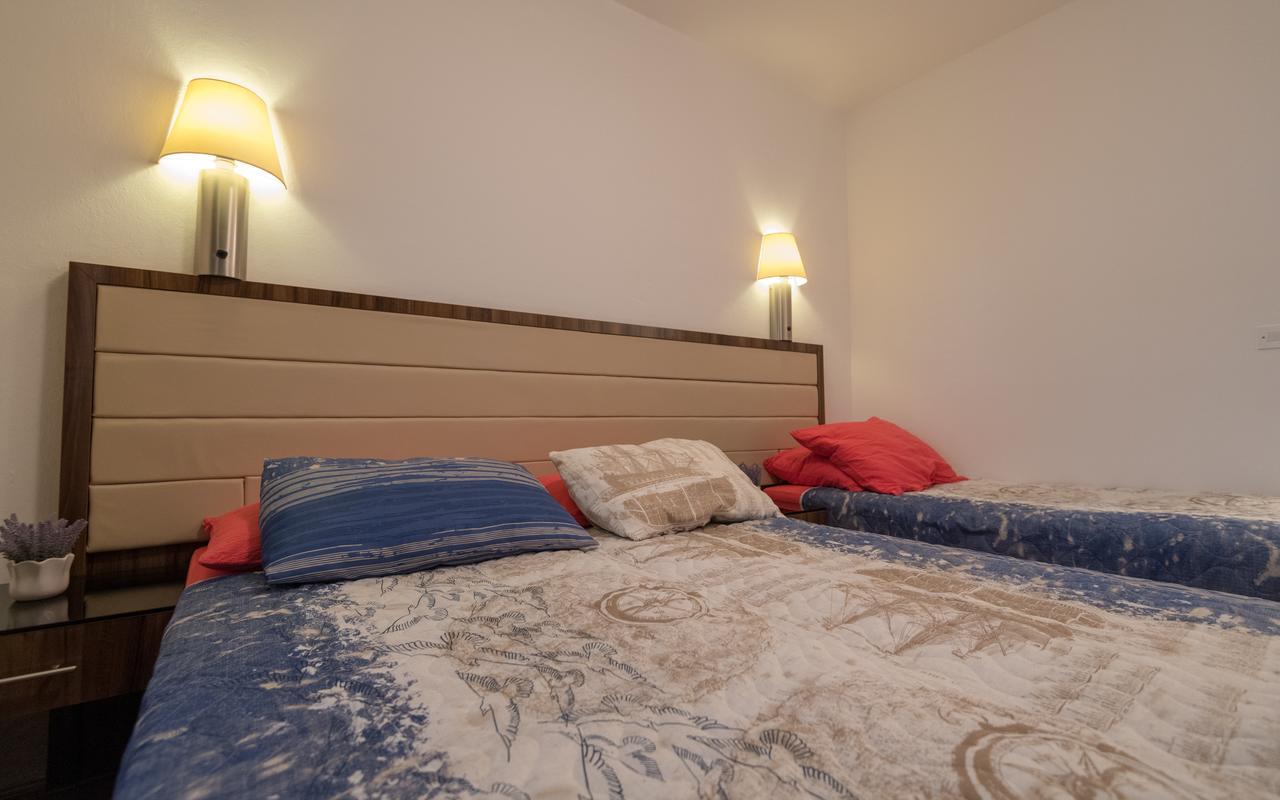 Apartments Villa Kresic Неум Екстериор снимка