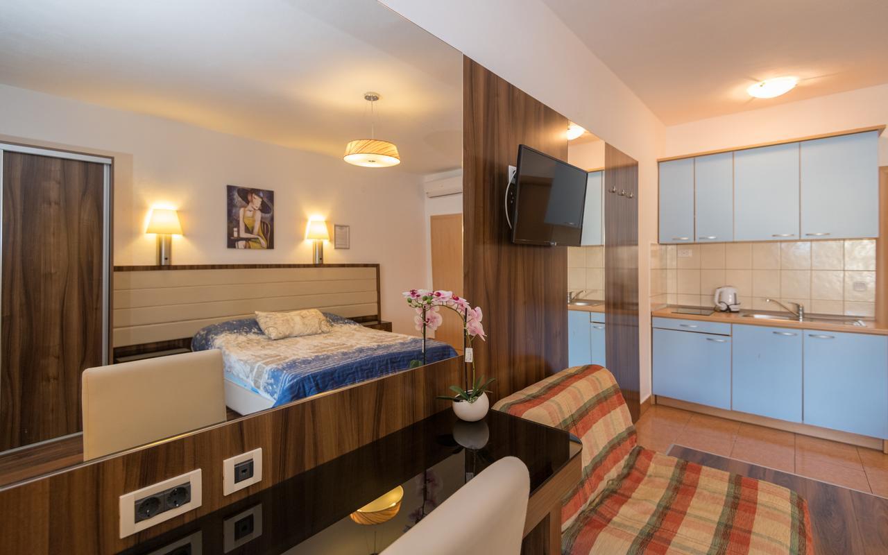 Apartments Villa Kresic Неум Екстериор снимка