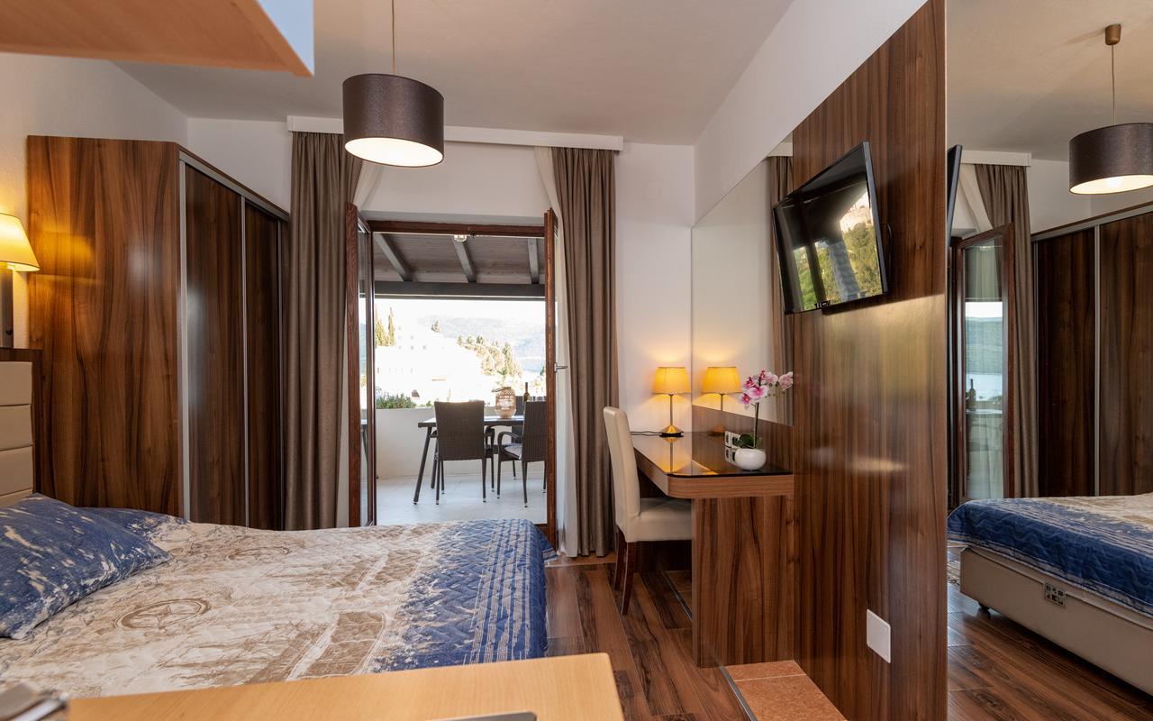 Apartments Villa Kresic Неум Екстериор снимка