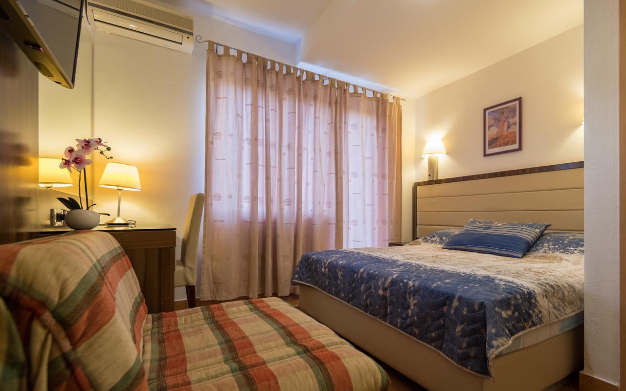 Apartments Villa Kresic Неум Екстериор снимка